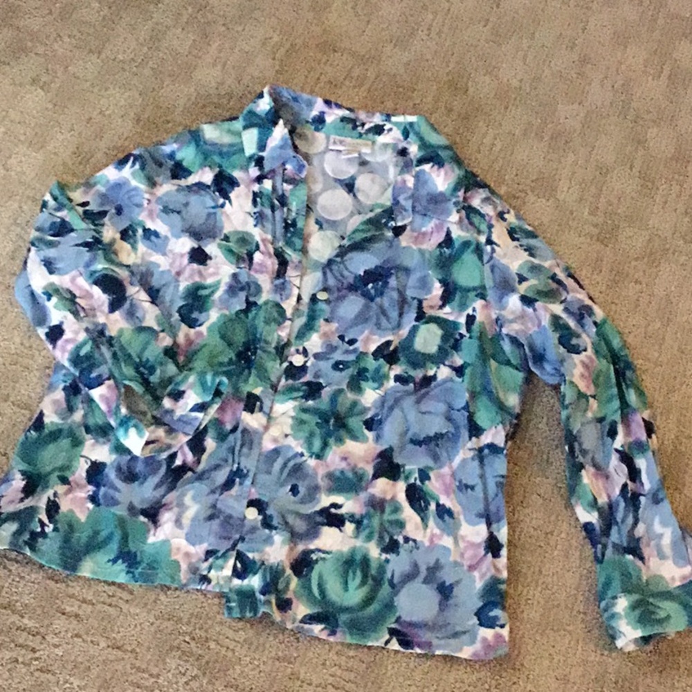 The Tog Shop. Blue Flowered Blouse Size PL